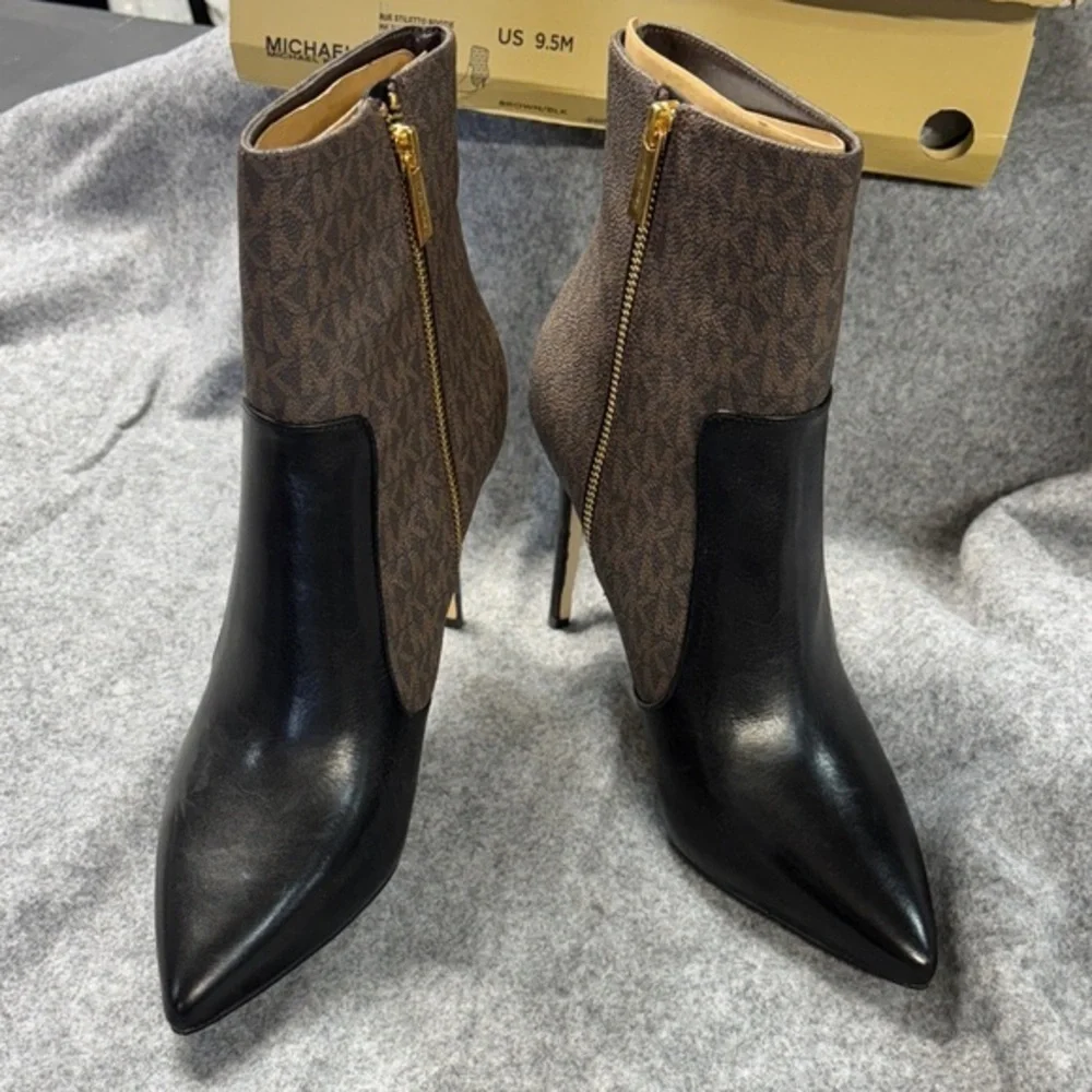 MICHAEL MICHAEL KORS Rue stiletto Logo and Leather boot 9.5